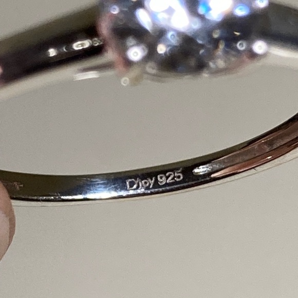 Swarovski Cubic Zirconia and Sterling Silver Solitaire Ring - Picture 4 of 10